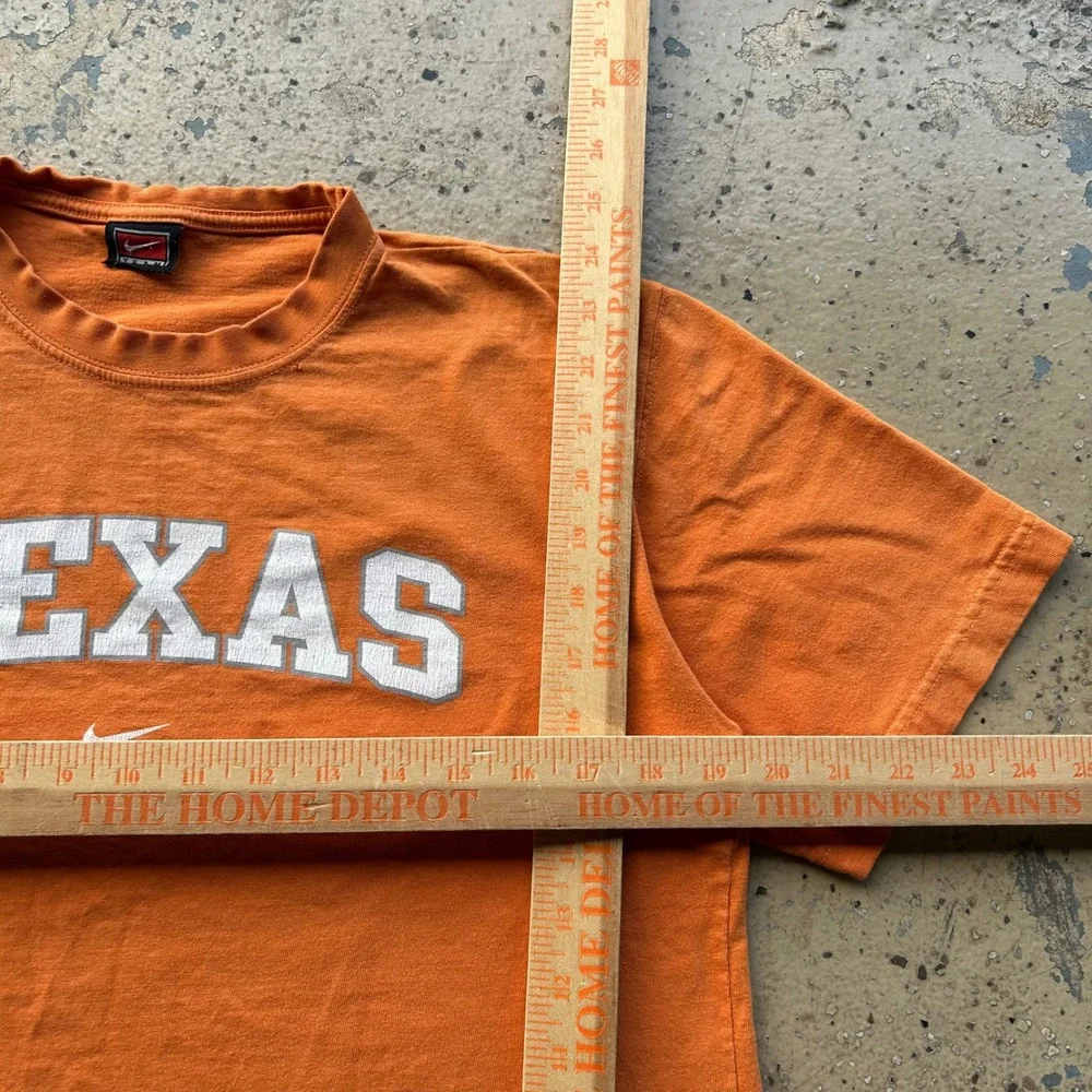 Vintage Nike Team Texas Longhorns T-Shirt Mens Small Burnt Orange NCAA Graphic